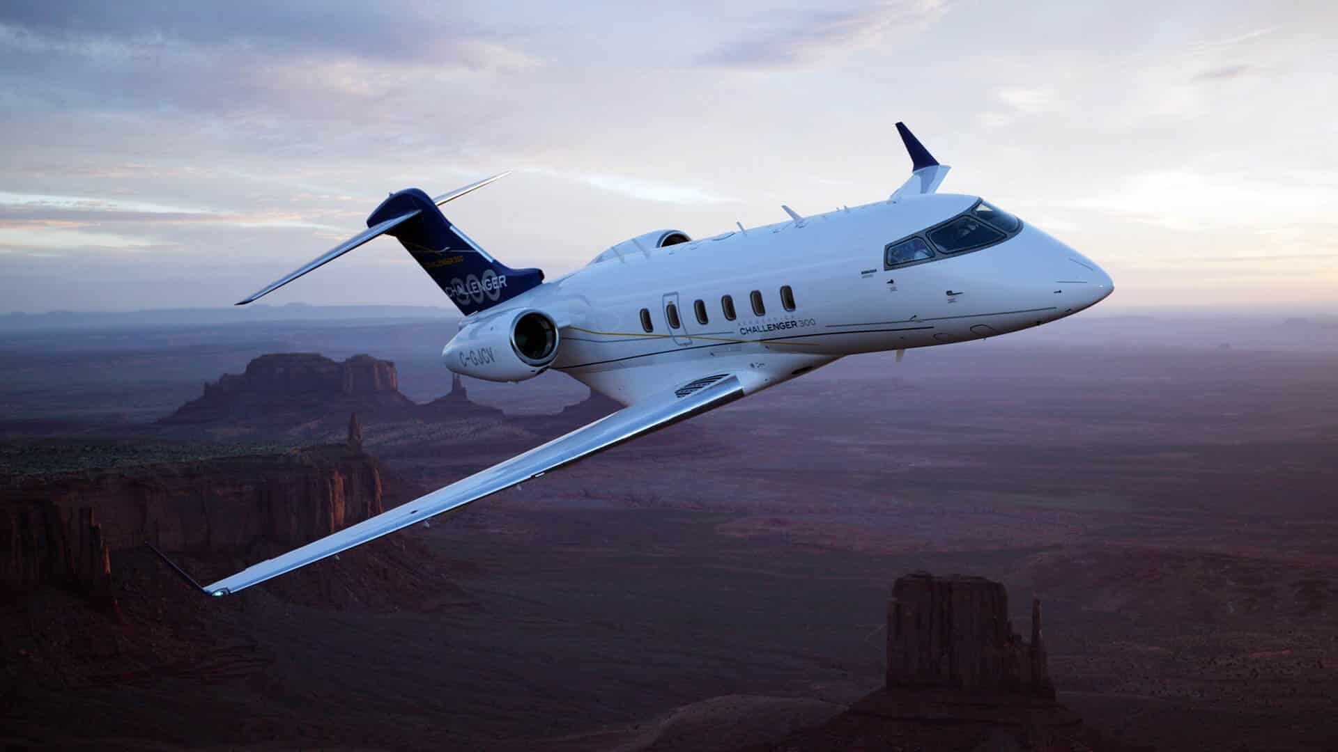 Bombardier Challenger 300 jet booking
