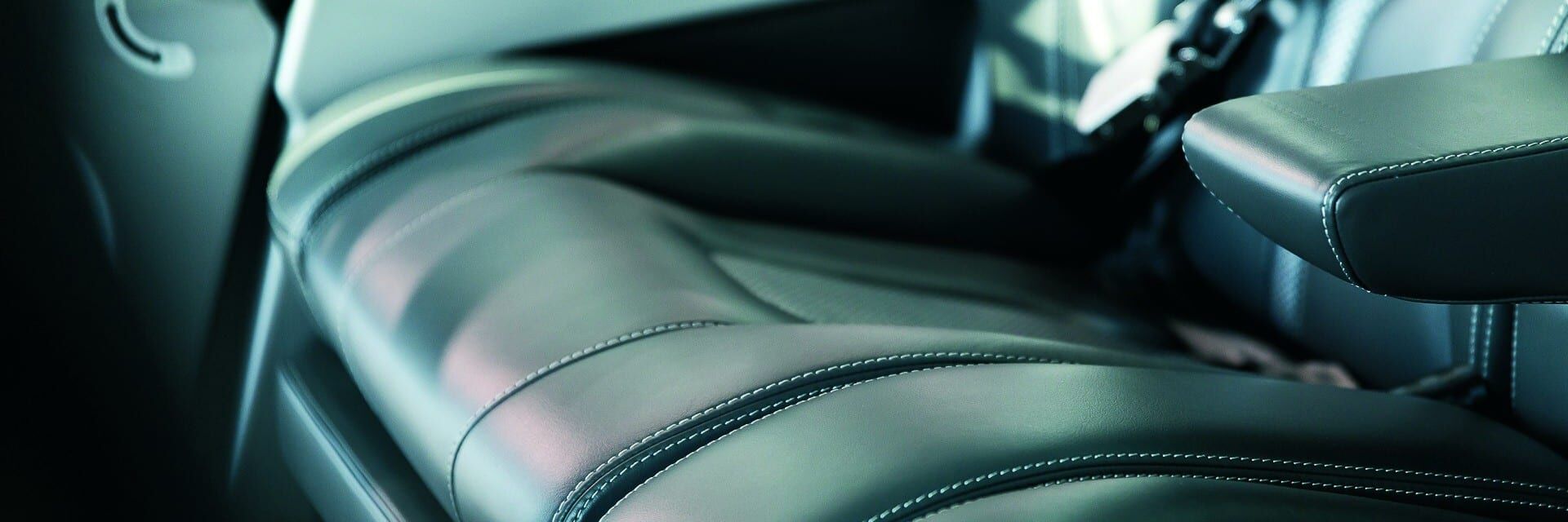 Airbus Helicopters H125 Ecureuil seats booking